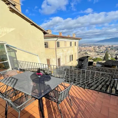 Apartment Duomo Apt With Spectacular Terrace, Sleeps 6 No001