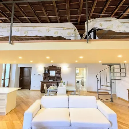 Duomo Apt With Spectacular Terrace, Sleeps 6 No001 *