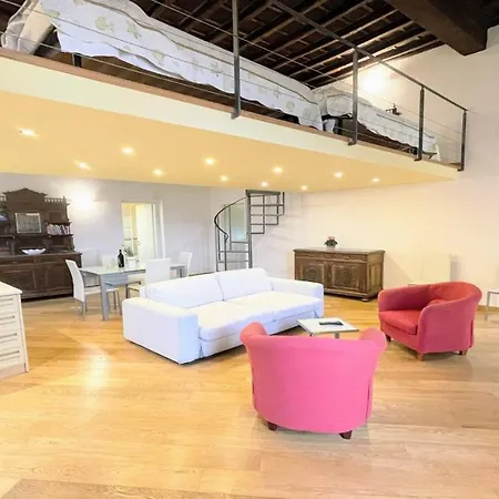 Duomo Apt With Spectacular Terrace, Sleeps 6 No001 Apartment