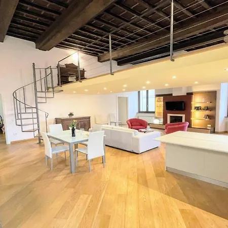 Duomo Apt With Spectacular Terrace, Sleeps 6 No001 *