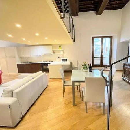 Apartment Duomo Apt With Spectacular Terrace, Sleeps 6 No001 *
