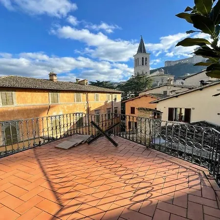 Duomo Apt With Spectacular Terrace, Sleeps 6 No001